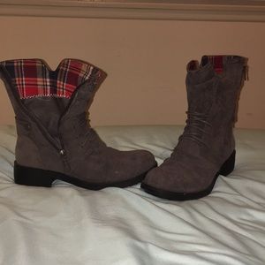 Comfy Casual Grey Ankle Combat Boots